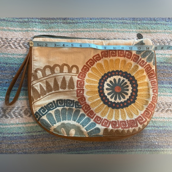 Large Upcycled Wristlet Pouch Purse - Picture 6 of 10